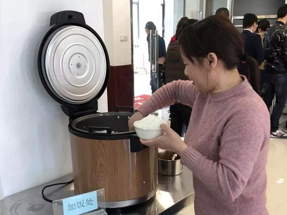 太倉(cāng)快餐配送用餐